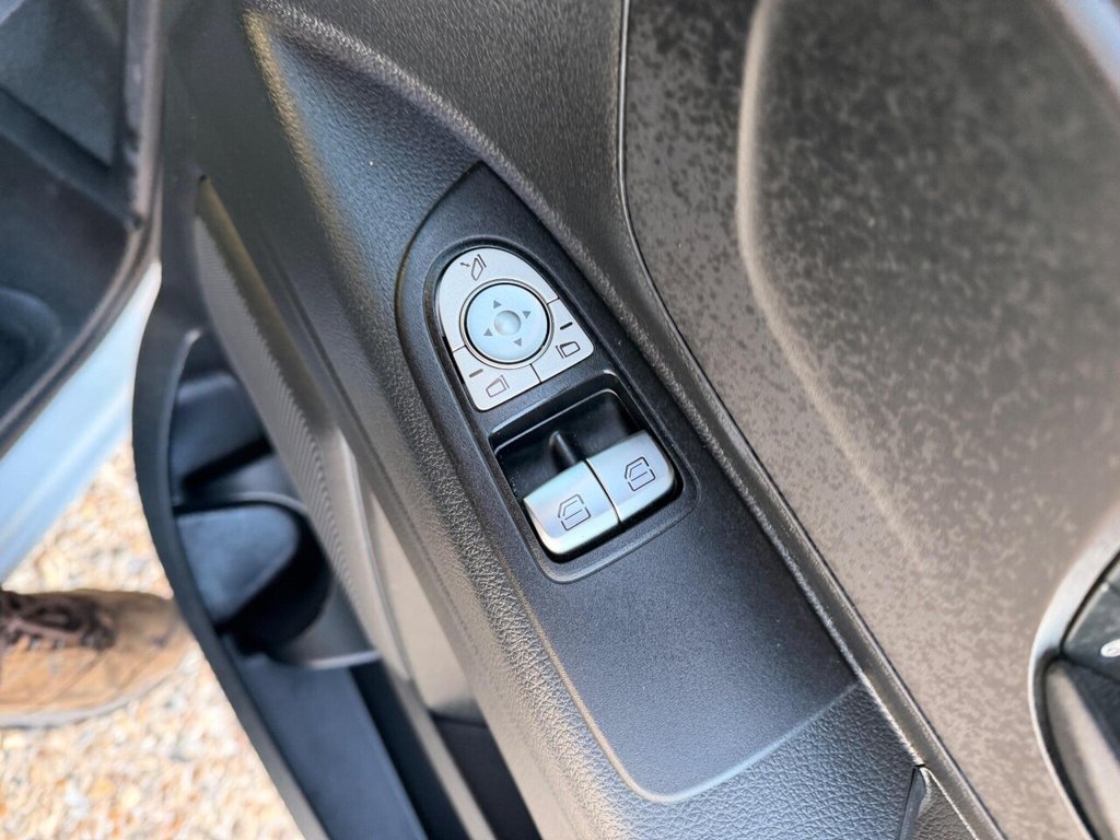 Used Mercedes-Benz Vito 2017 for sale - 77110870: Photo 40