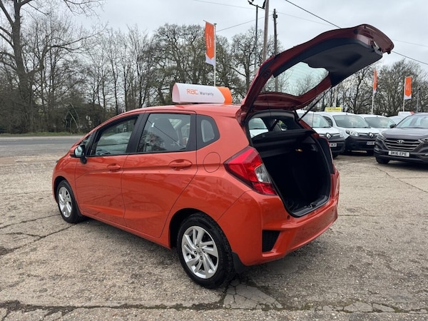 Used Honda Jazz 2016 for sale - 76304248: Photo 25