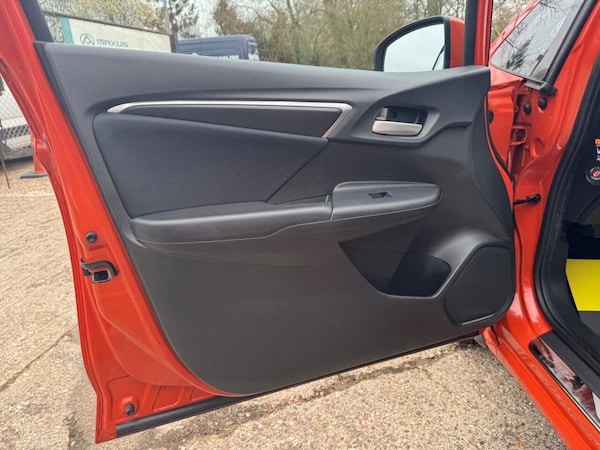 Used Honda Jazz 2016 for sale - 76304248: Photo 34