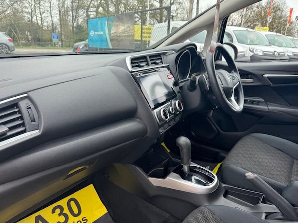 Used Honda Jazz 2016 for sale - 76304248: Photo 39