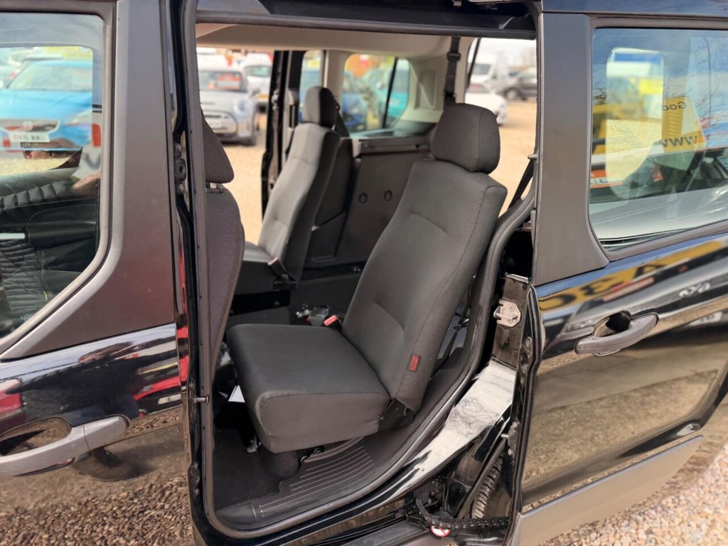 Used Ford Tourneo Connect 2019 for sale - 77821125: Photo 41