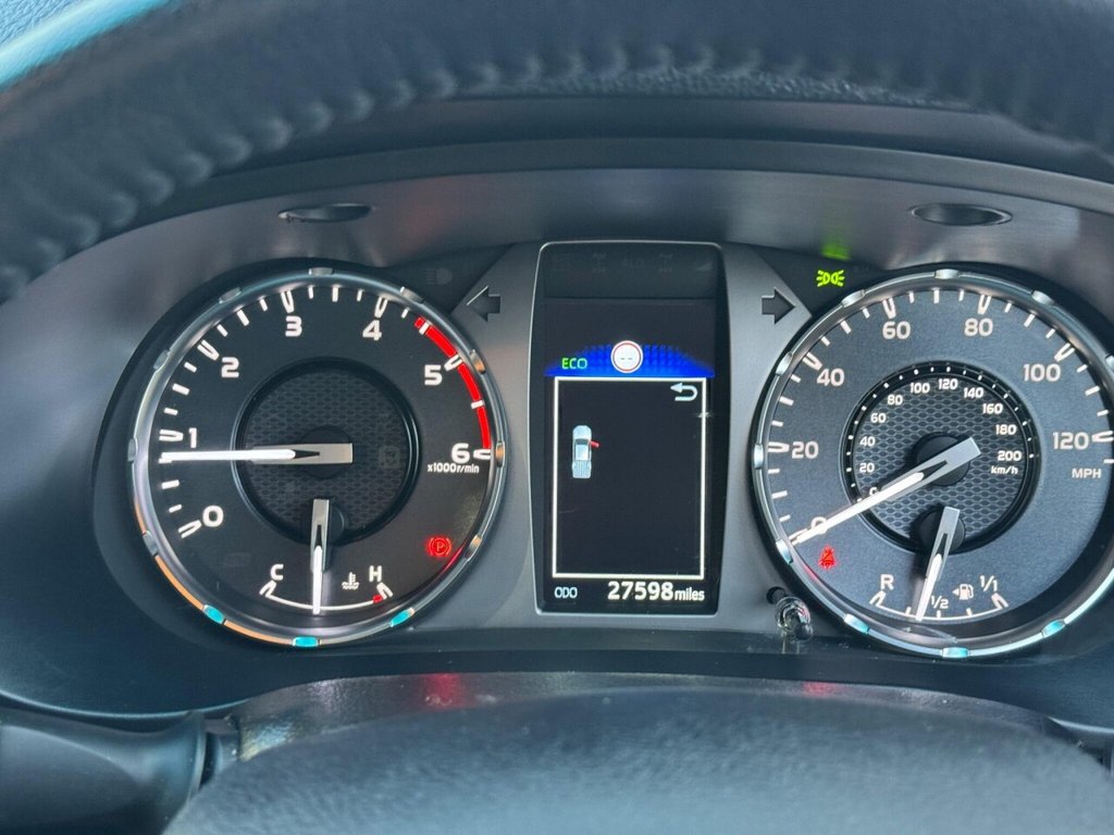 Used Toyota Hilux 2022 for sale - 76454556: Photo 36