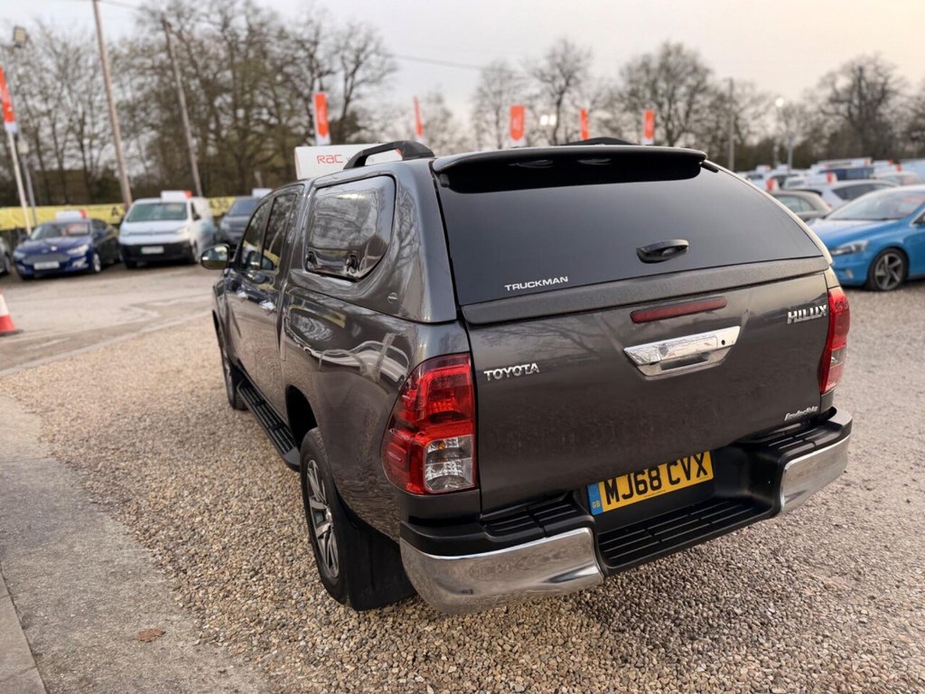 Used Toyota Hilux 2018 for sale - 77765332: Photo 13