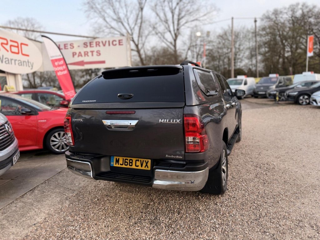 Used Toyota Hilux 2018 for sale - 77765332: Photo 15