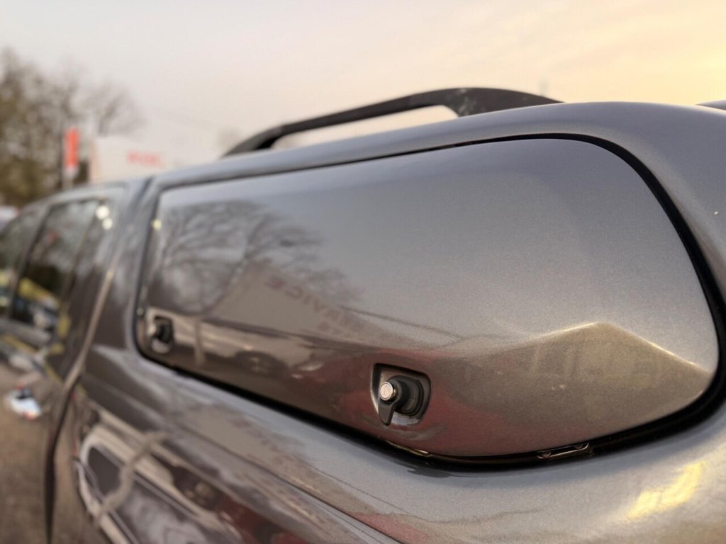 Used Toyota Hilux 2018 for sale - 77765332: Photo 36