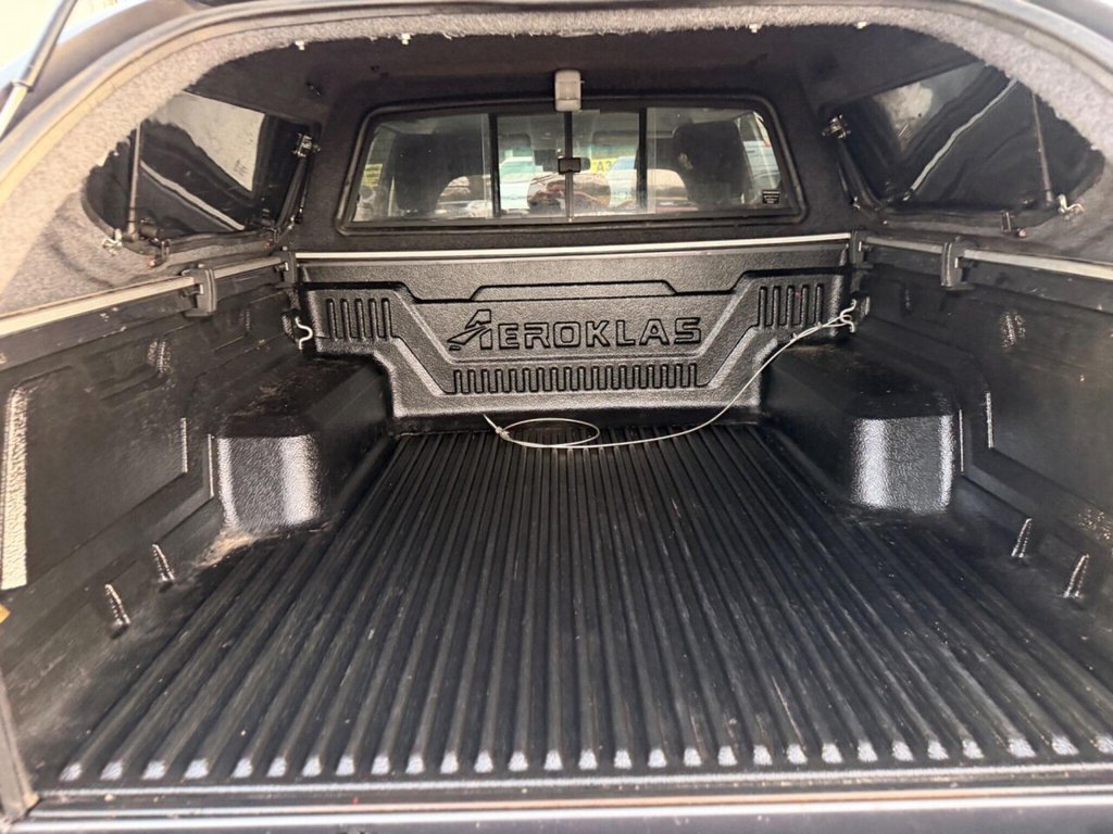 Used Toyota Hilux 2018 for sale - 77765332: Photo 37