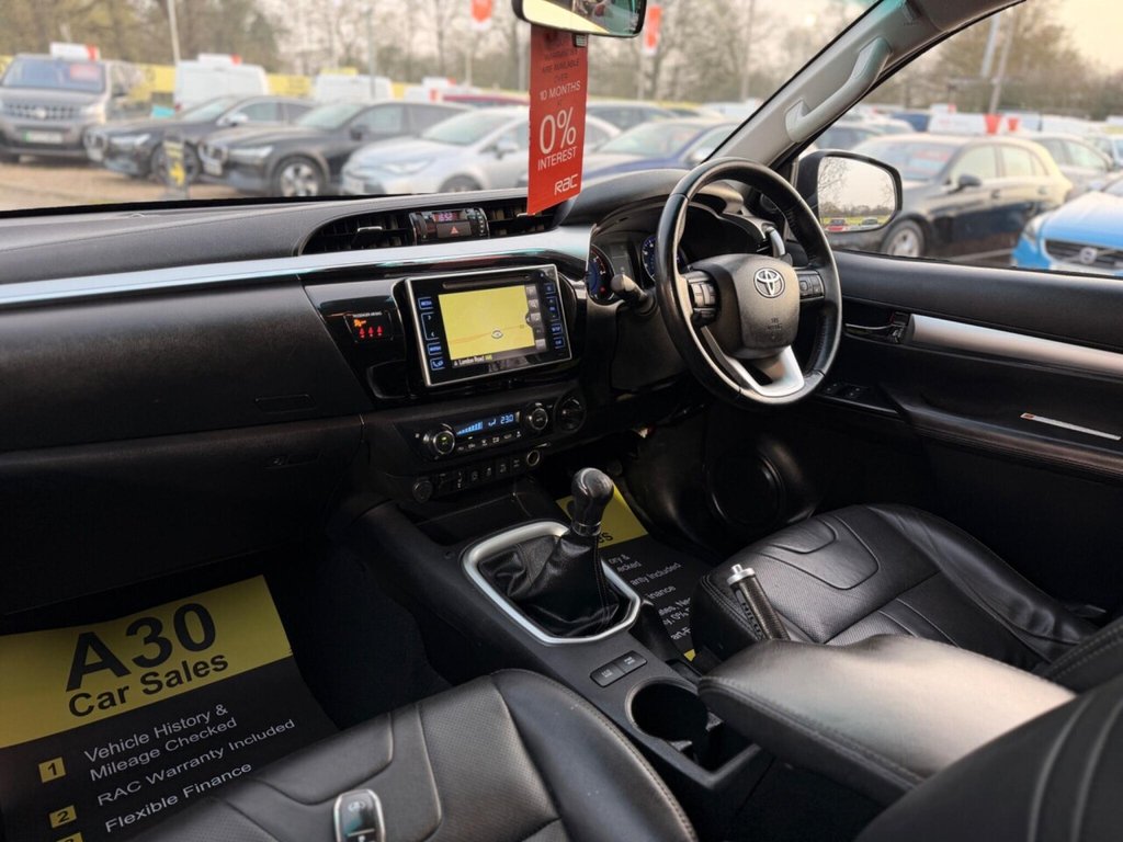 Used Toyota Hilux 2018 for sale - 77765332: Photo 44