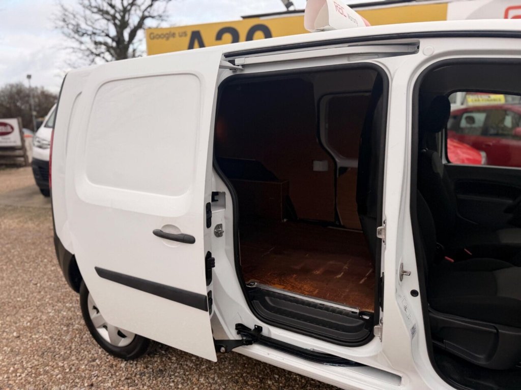 Used Renault Kangoo 2019 for sale - 77525925: Photo 32
