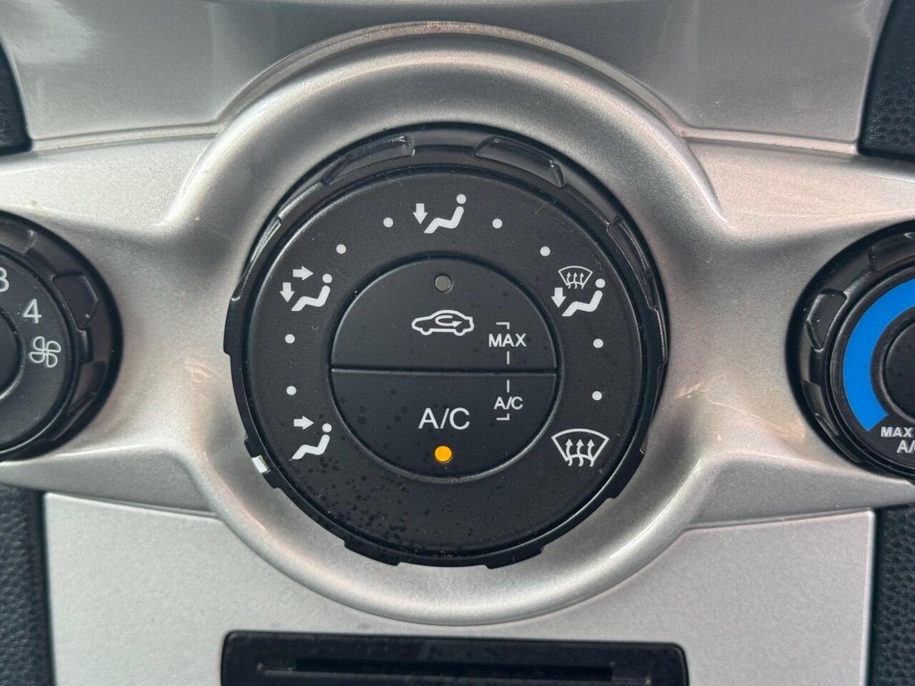 Used Ford Fiesta 2012 for sale - 77534411: Photo 32