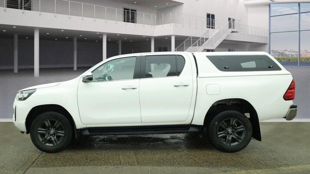Used Toyota Hilux 2024 for sale - 78030609: Photo 13