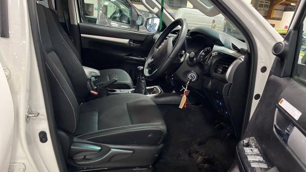 Used Toyota Hilux 2024 for sale - 78030609: Photo 16