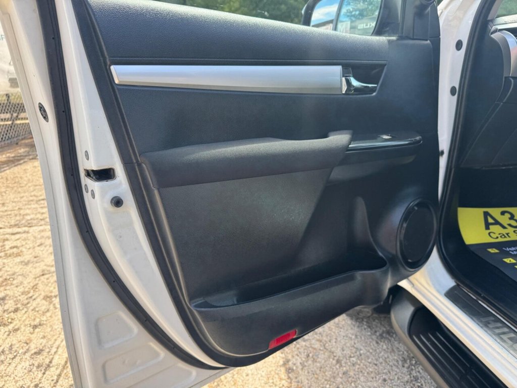 Used Toyota Hilux 2022 for sale - 76285278: Photo 44
