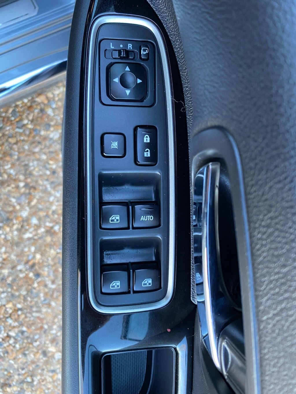 Used Mitsubishi Outlander 2016 for sale - 77161804: Photo 39