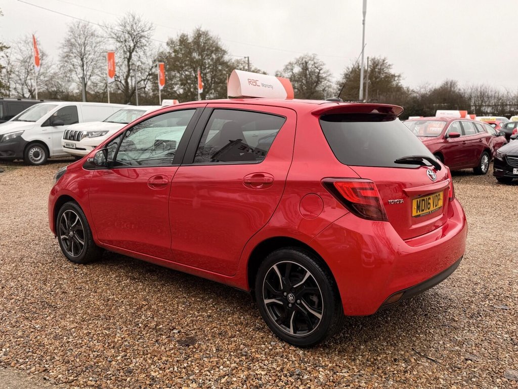 Used Toyota Yaris 2016 for sale - 76724899: Photo 16