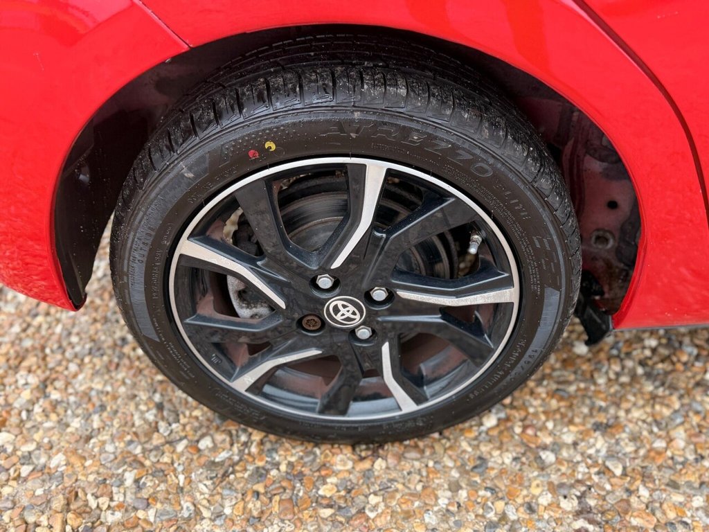 Used Toyota Yaris 2016 for sale - 76724899: Photo 21