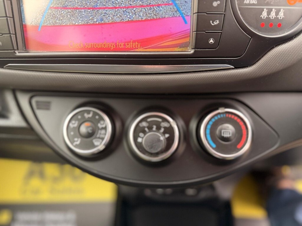 Used Toyota Yaris 2016 for sale - 76724899: Photo 42