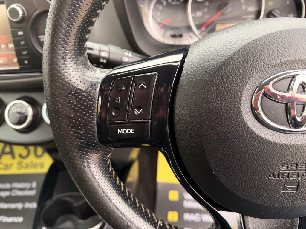 Used Toyota Yaris 2016 for sale - 76724899: Photo 43