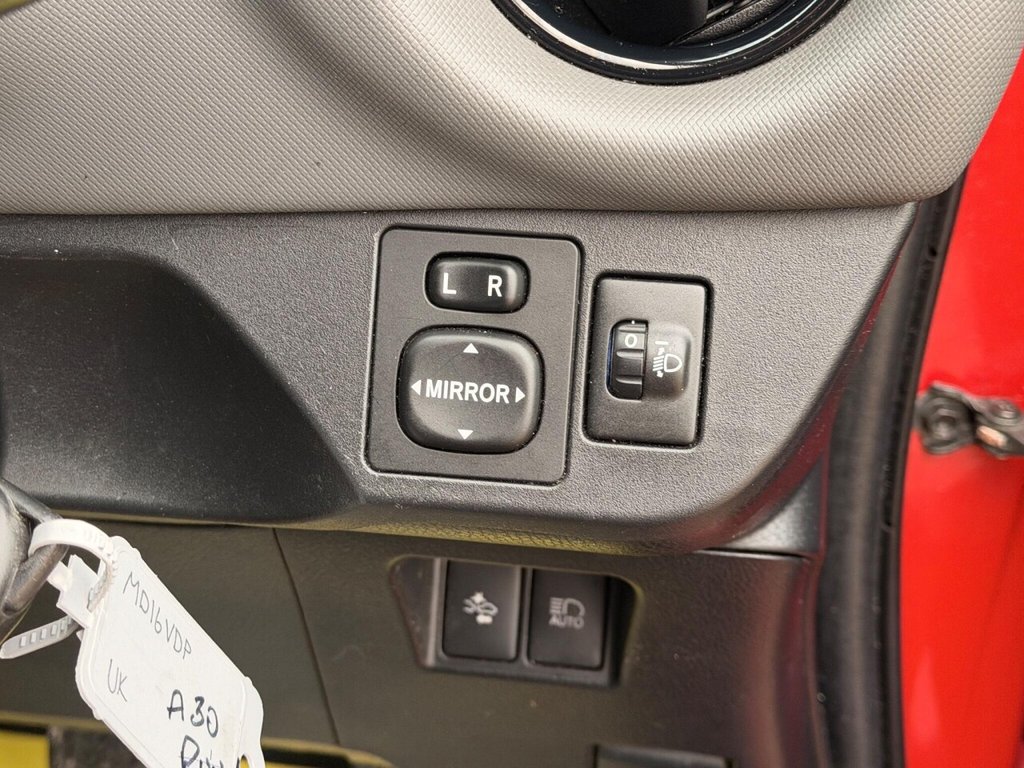 Used Toyota Yaris 2016 for sale - 76724899: Photo 46