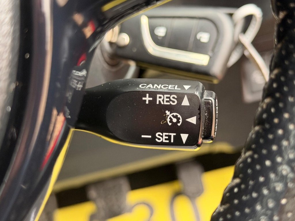 Used Toyota Yaris 2016 for sale - 76724899: Photo 47