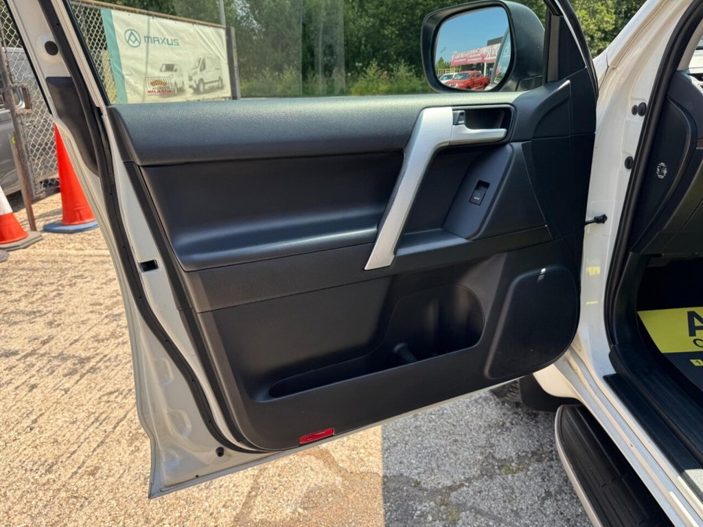 Used Toyota Land Cruiser 2018 for sale - 76285264: Photo 42