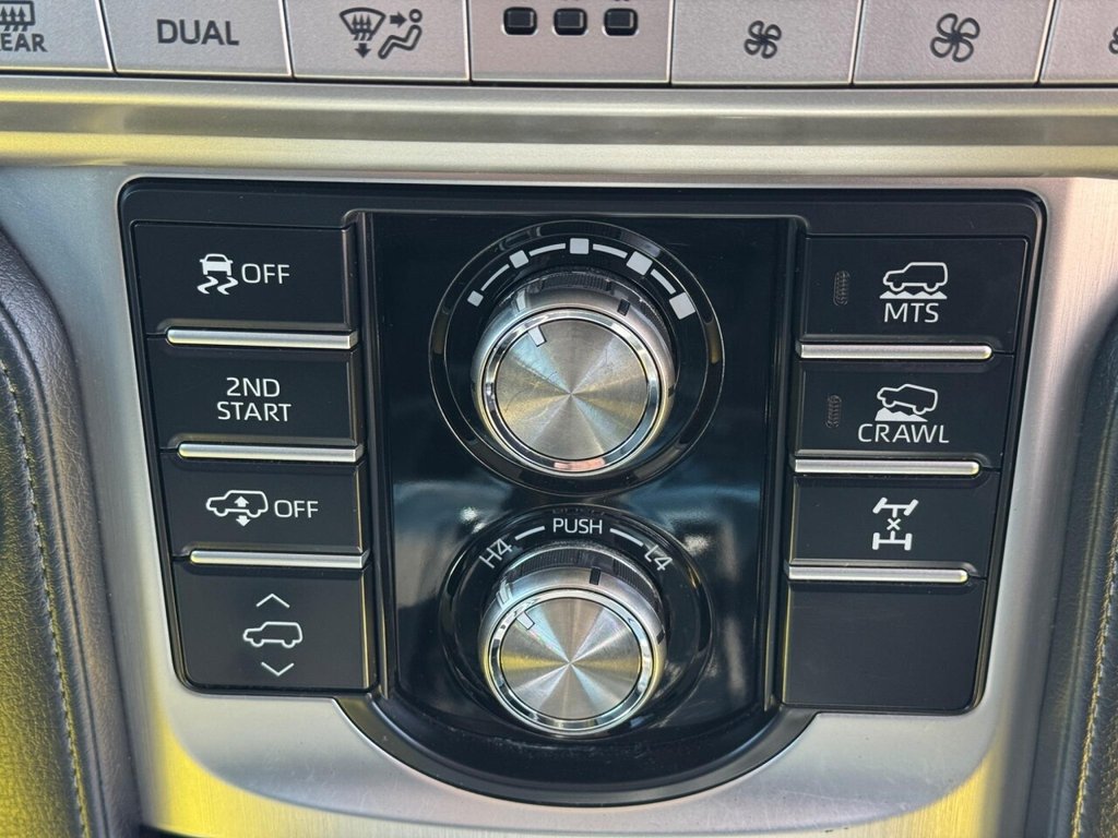 Used Toyota Land Cruiser 2018 for sale - 76285264: Photo 50