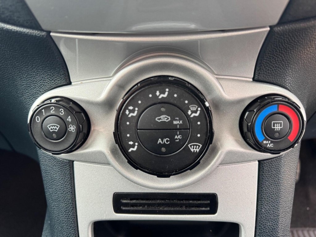 Used Ford Fiesta 2011 for sale - 77534597: Photo 28