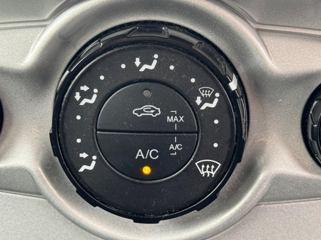 Used Ford Fiesta 2011 for sale - 77534597: Photo 32