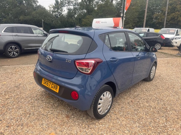 Used Hyundai i10 2017 for sale - 76285341: Photo 11