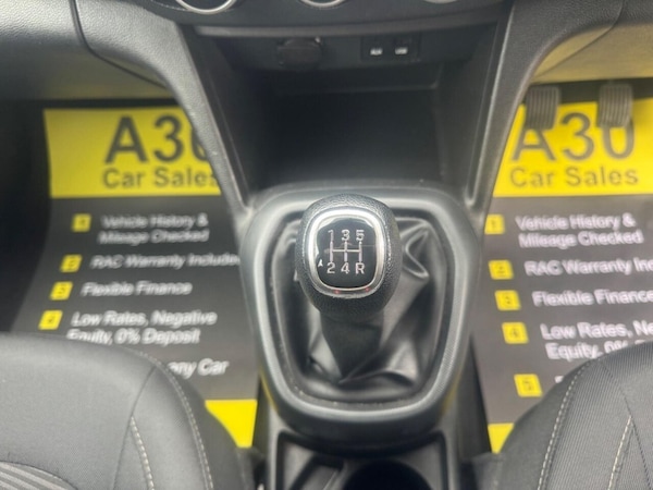 Used Hyundai i10 2017 for sale - 76285341: Photo 24
