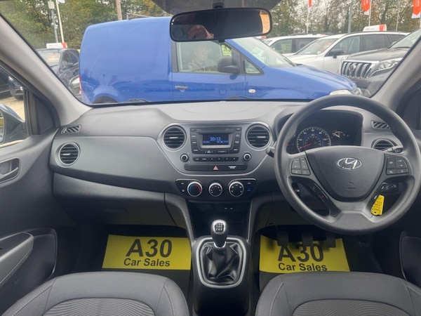 Used Hyundai i10 2017 for sale - 76285341: Photo 31