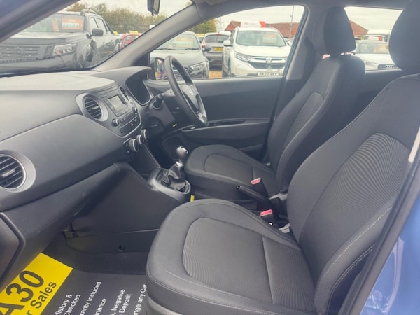 Used Hyundai i10 2017 for sale - 76285341: Photo 35