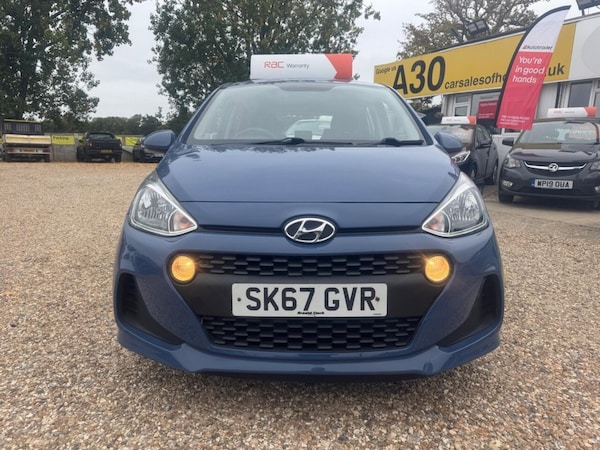 Used Hyundai i10 2017 for sale - 76285341: Photo 6