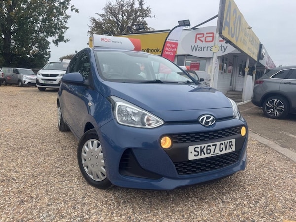Used Hyundai i10 2017 for sale - 76285341: Photo 9