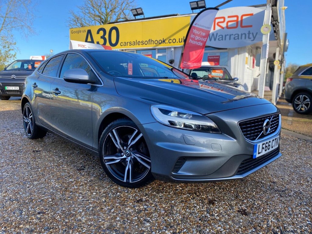 Used Volvo V40 2016 for sale - 76670571: Photo 1