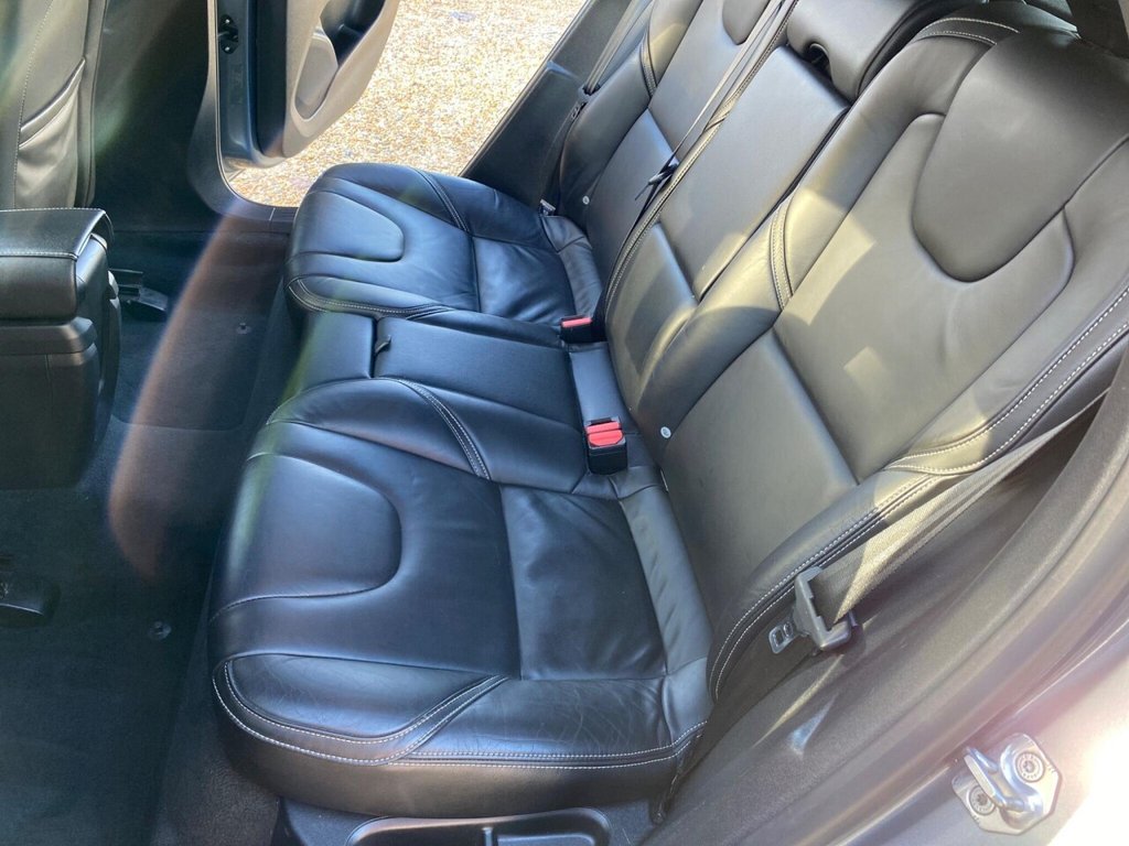 Used Volvo V40 2016 for sale - 76670571: Photo 16