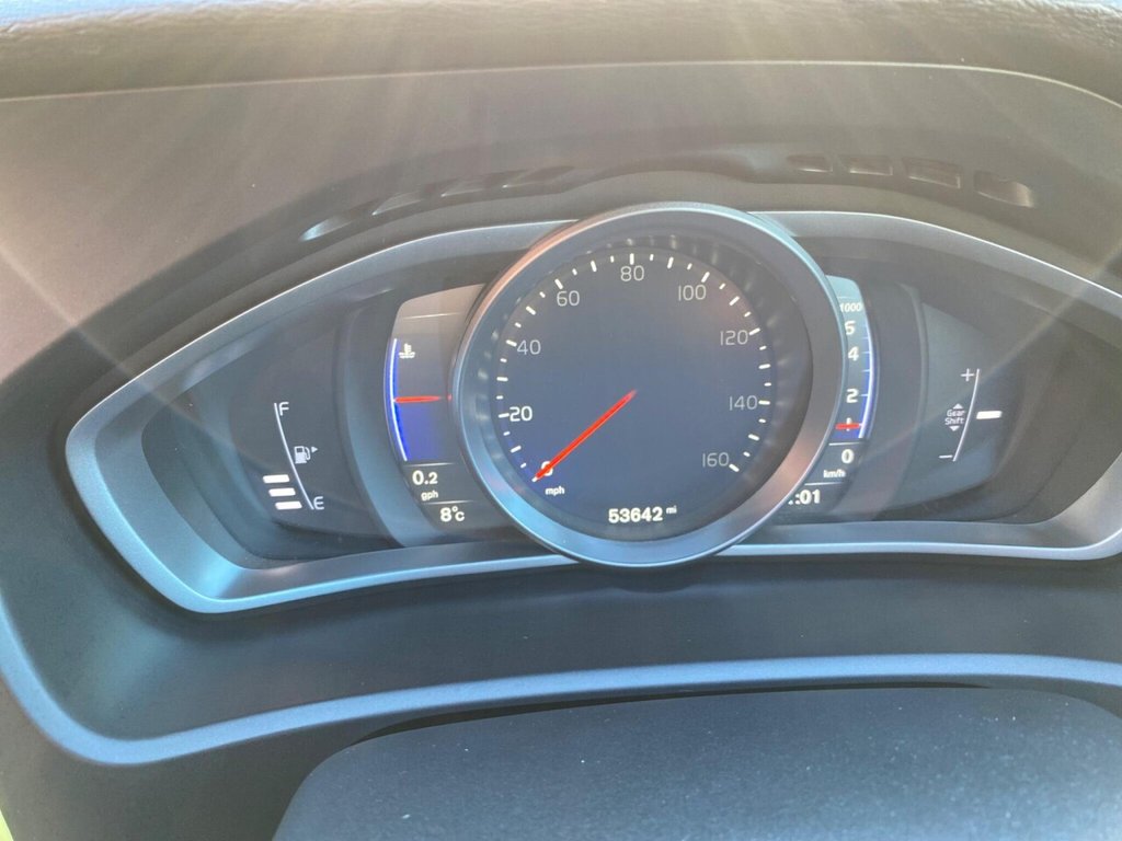 Used Volvo V40 2016 for sale - 76670571: Photo 21