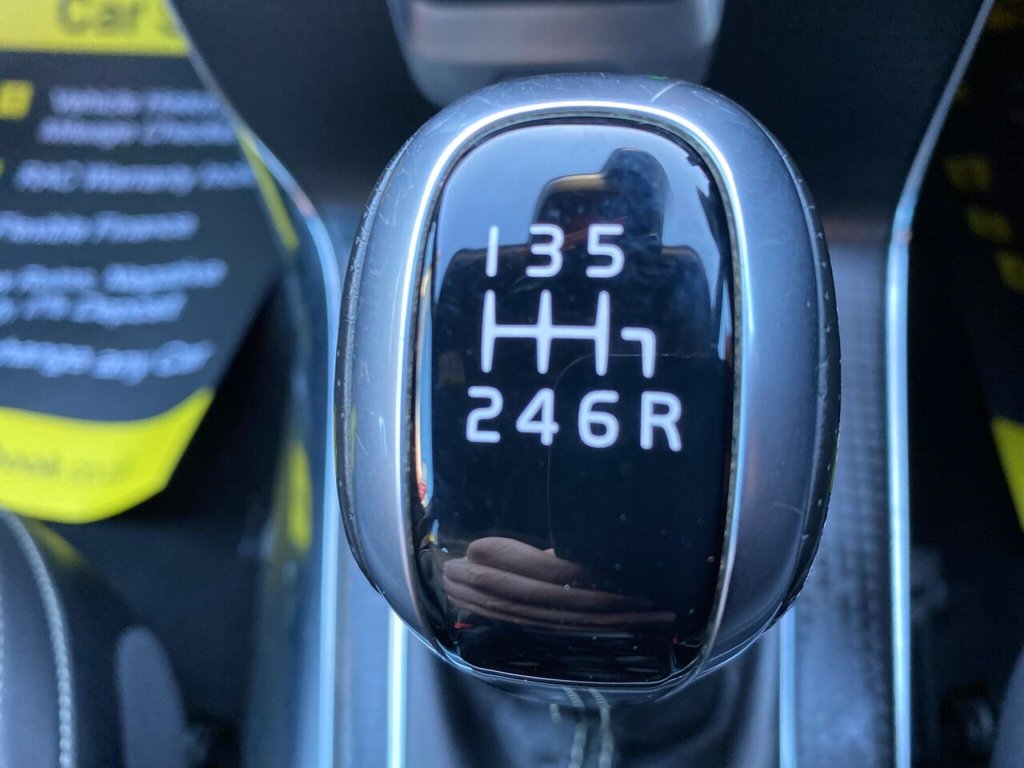 Used Volvo V40 2016 for sale - 76670571: Photo 24