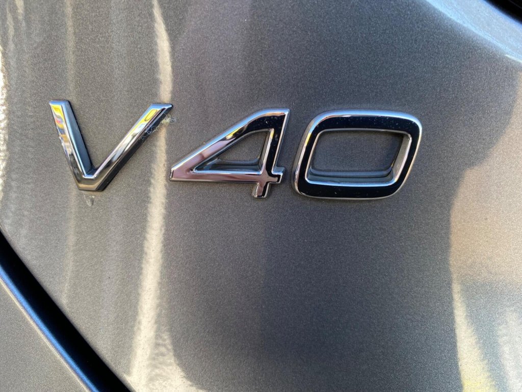 Used Volvo V40 2016 for sale - 76670571: Photo 32