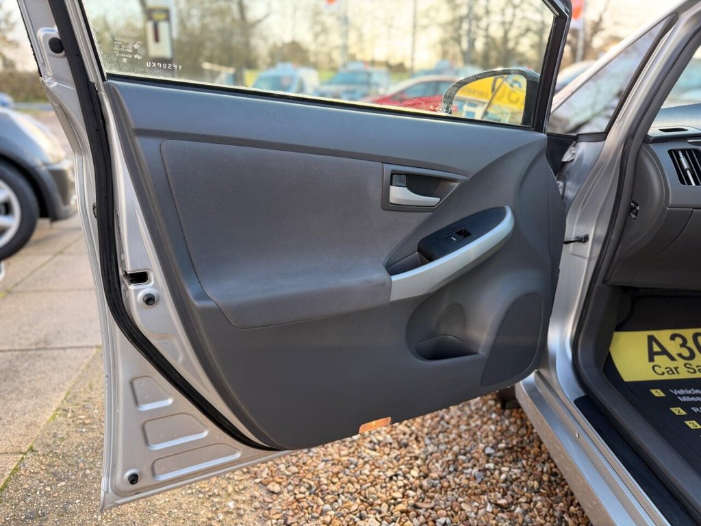 Used Toyota Prius 2010 for sale - 77007718: Photo 24