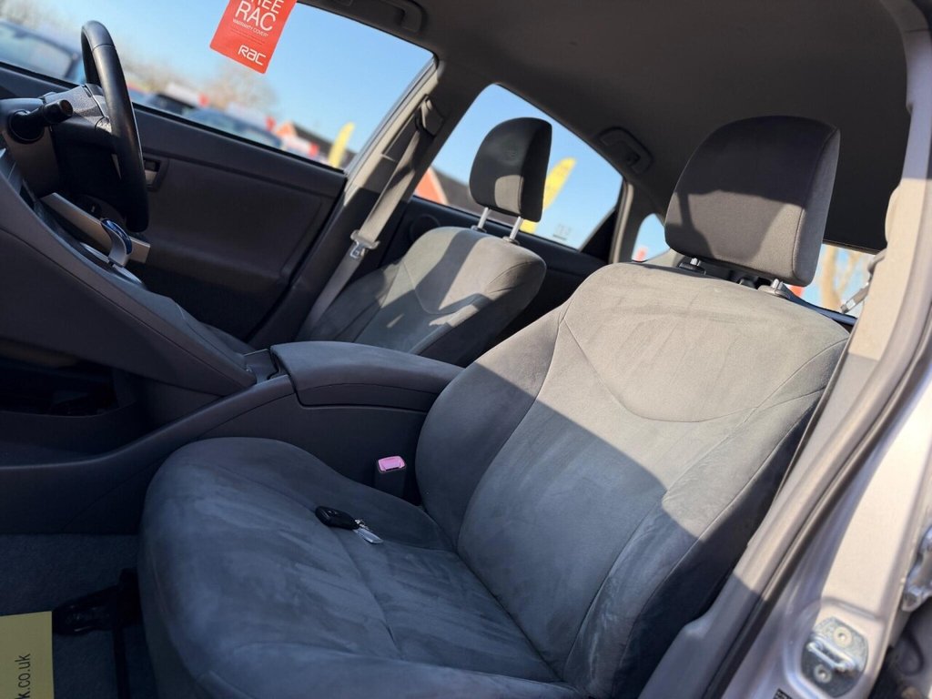 Used Toyota Prius 2010 for sale - 77007718: Photo 30