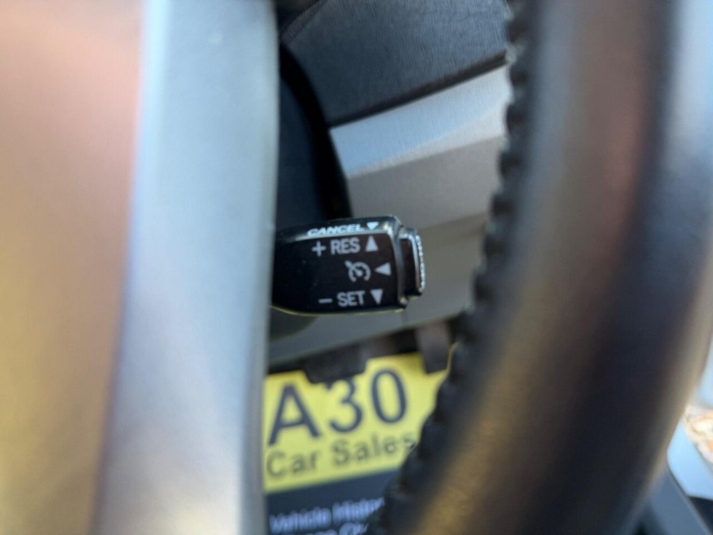 Used Toyota Prius 2010 for sale - 77007718: Photo 44