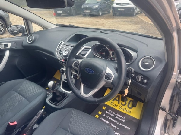 Used Ford Fiesta 2012 for sale - 76267321: Photo 23