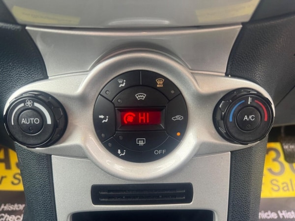 Used Ford Fiesta 2012 for sale - 76267321: Photo 33