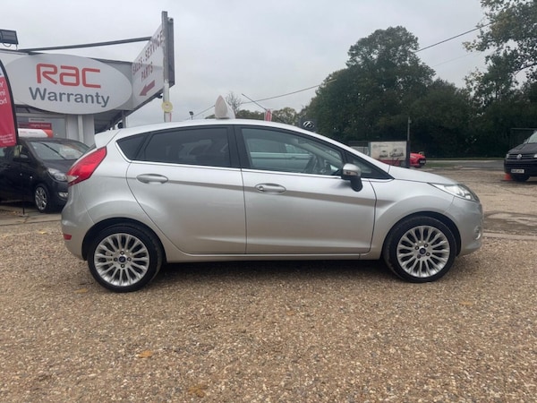 Used Ford Fiesta 2012 for sale - 76267321: Photo 5