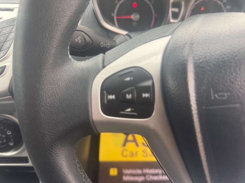 Used Ford Fiesta 2012 for sale - 76631813: Photo 32