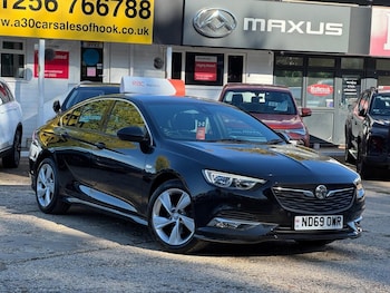 Vauxhall - Insignia