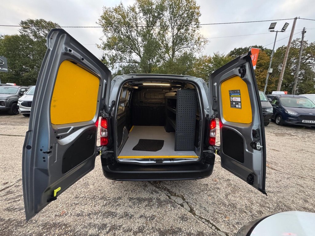 Used Vauxhall Combo 2022 for sale - 76291640: Photo 37