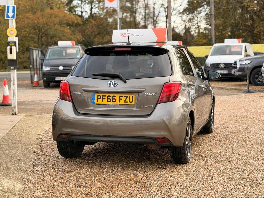 Used Toyota Yaris 2016 for sale - 76559360: Photo 13