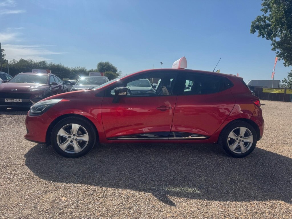 Used Renault Clio 2015 for sale - 76303717: Photo 16