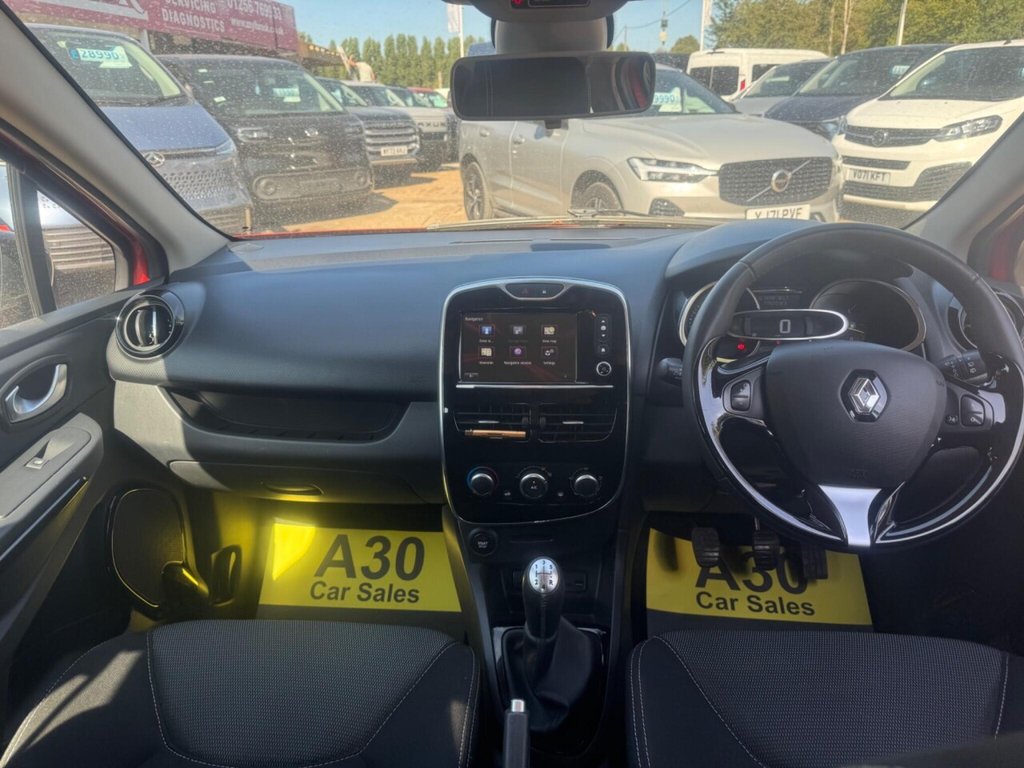 Used Renault Clio 2015 for sale - 76303717: Photo 24